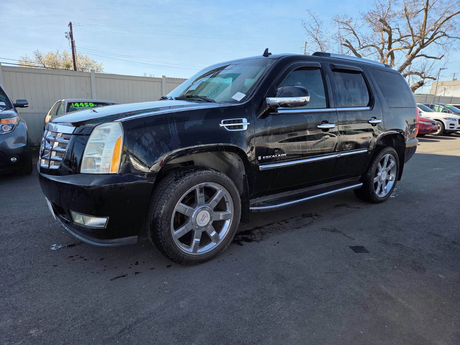 Used 2007 Cadillac Escalade AWD w/ Information Package image 1