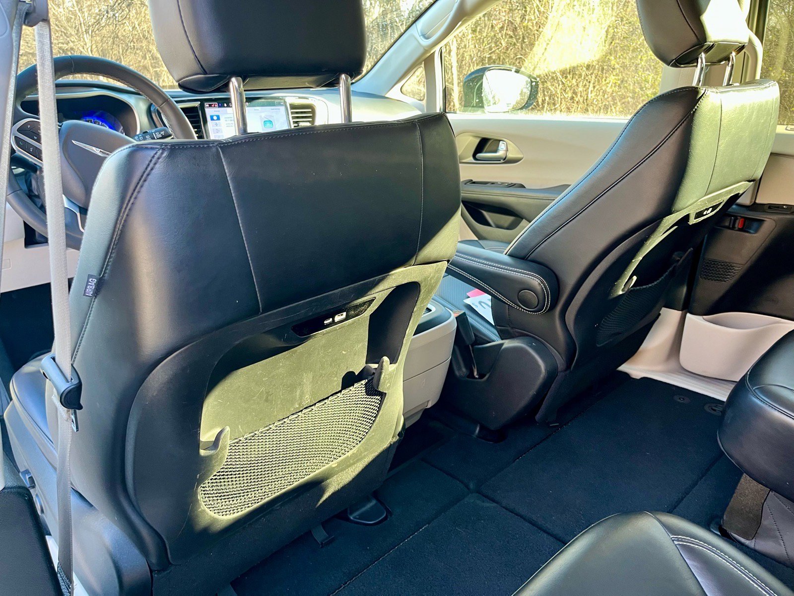 Used 2024 Chrysler Pacifica Touring-L FWD image 19