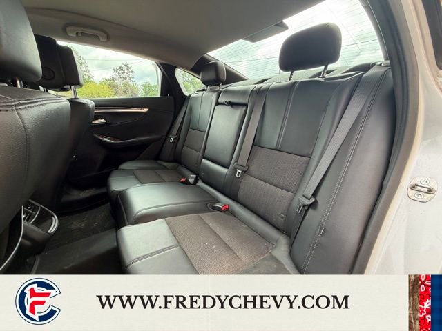 Used 2014 Chevrolet Impala LT w/ Convenience Package FWD image 23