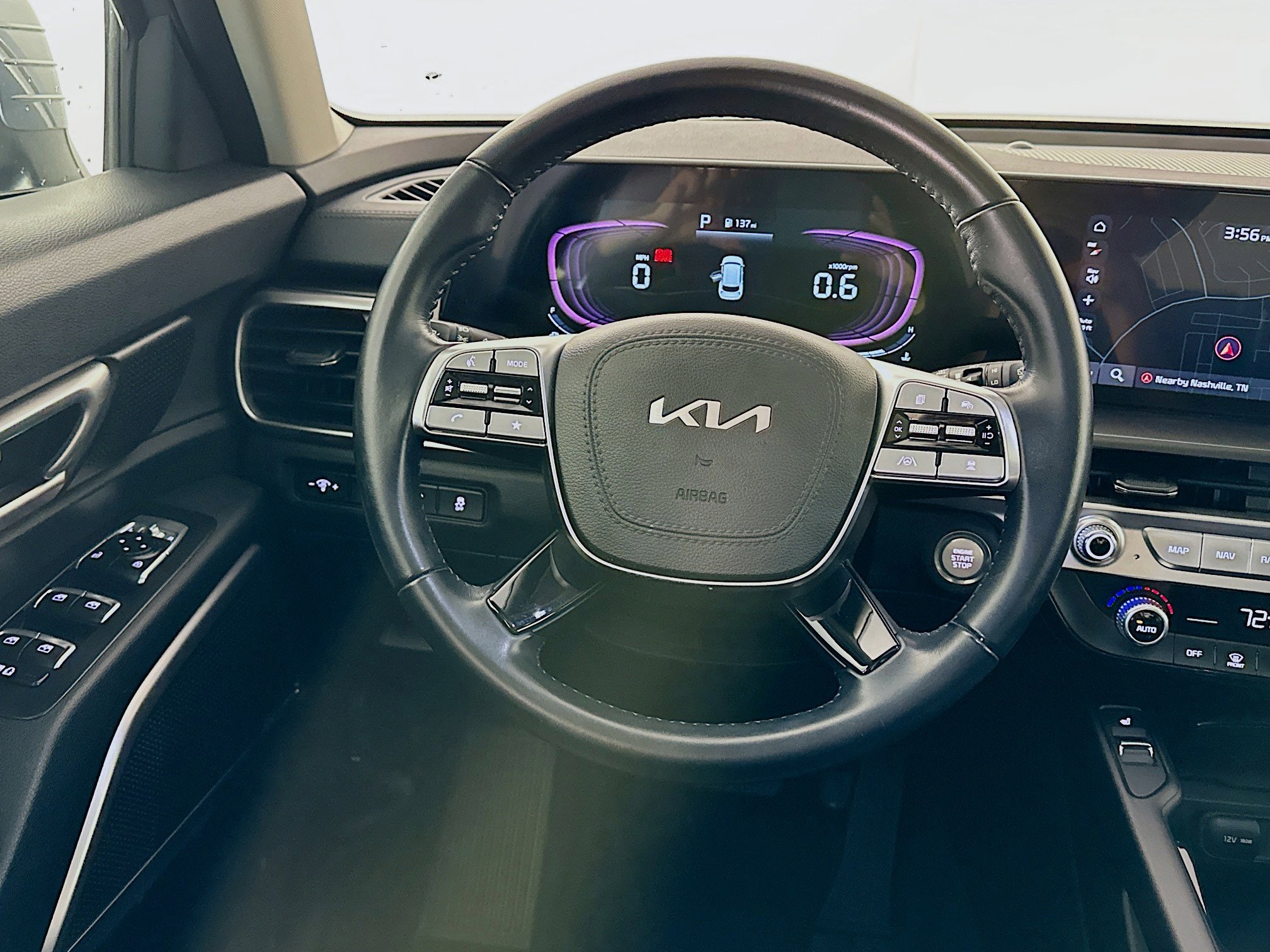 Used 2025 Kia Telluride S image 17