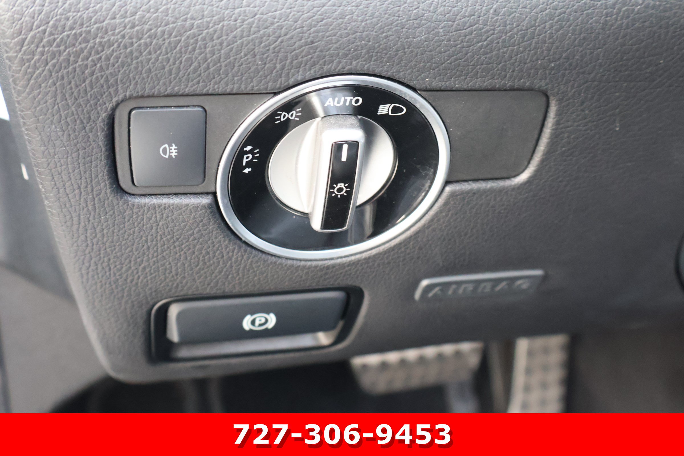 Used 2013 Mercedes-Benz SLK 350 image 18