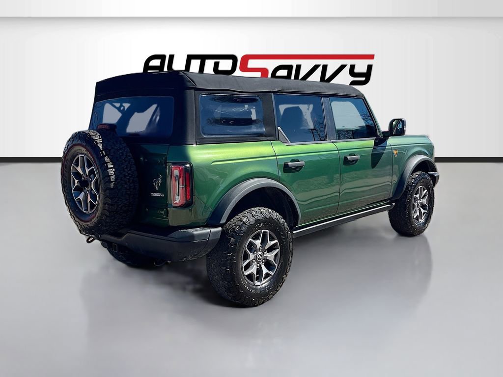 Used 2023 Ford Bronco Badlands image 7