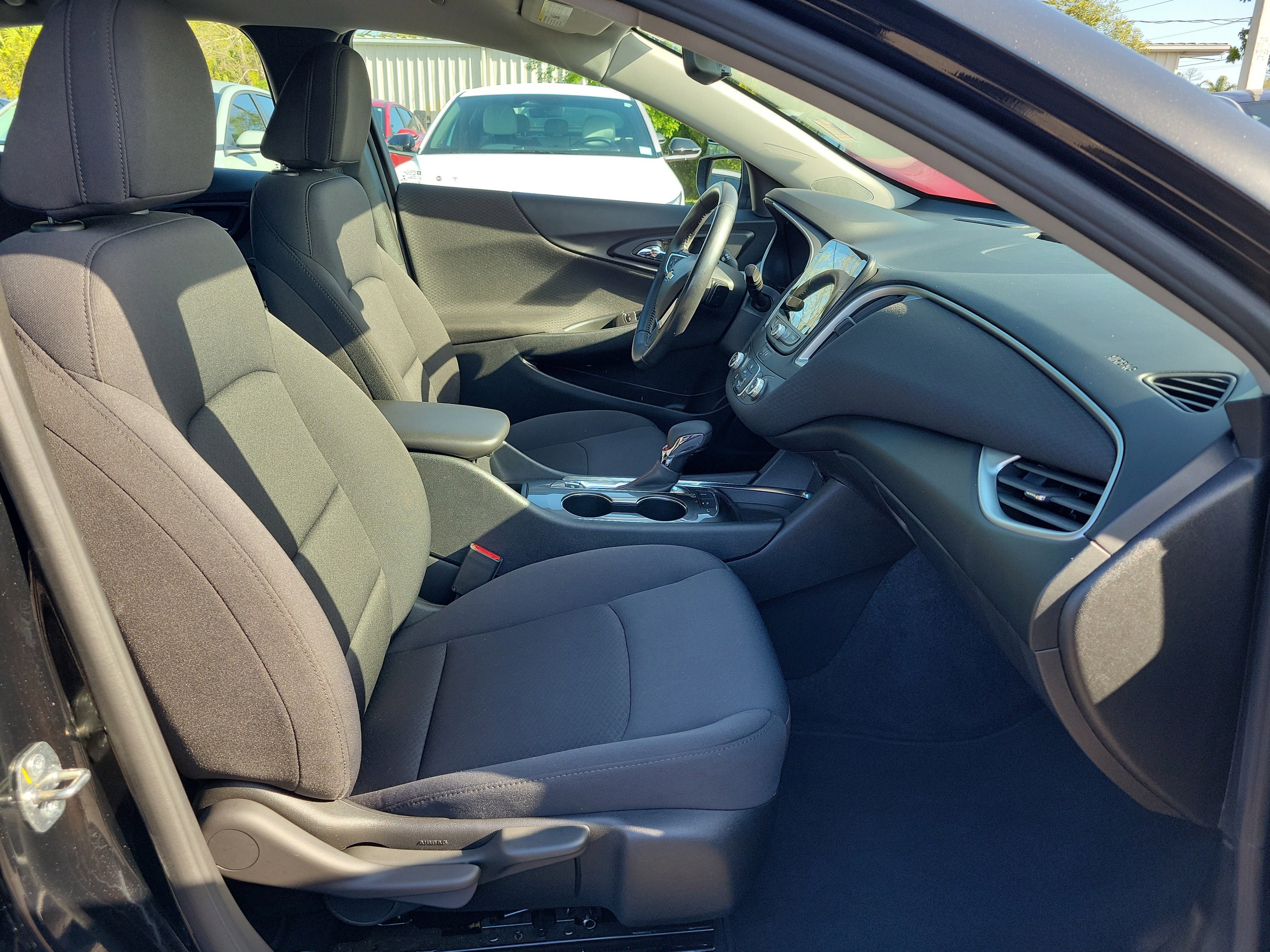 Used 2022 Chevrolet Malibu RS image 7