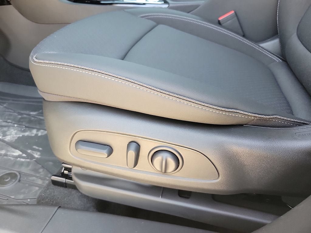 New 2026 Buick Encore GX Preferred w/ Advanced Technology Package FWD image 13