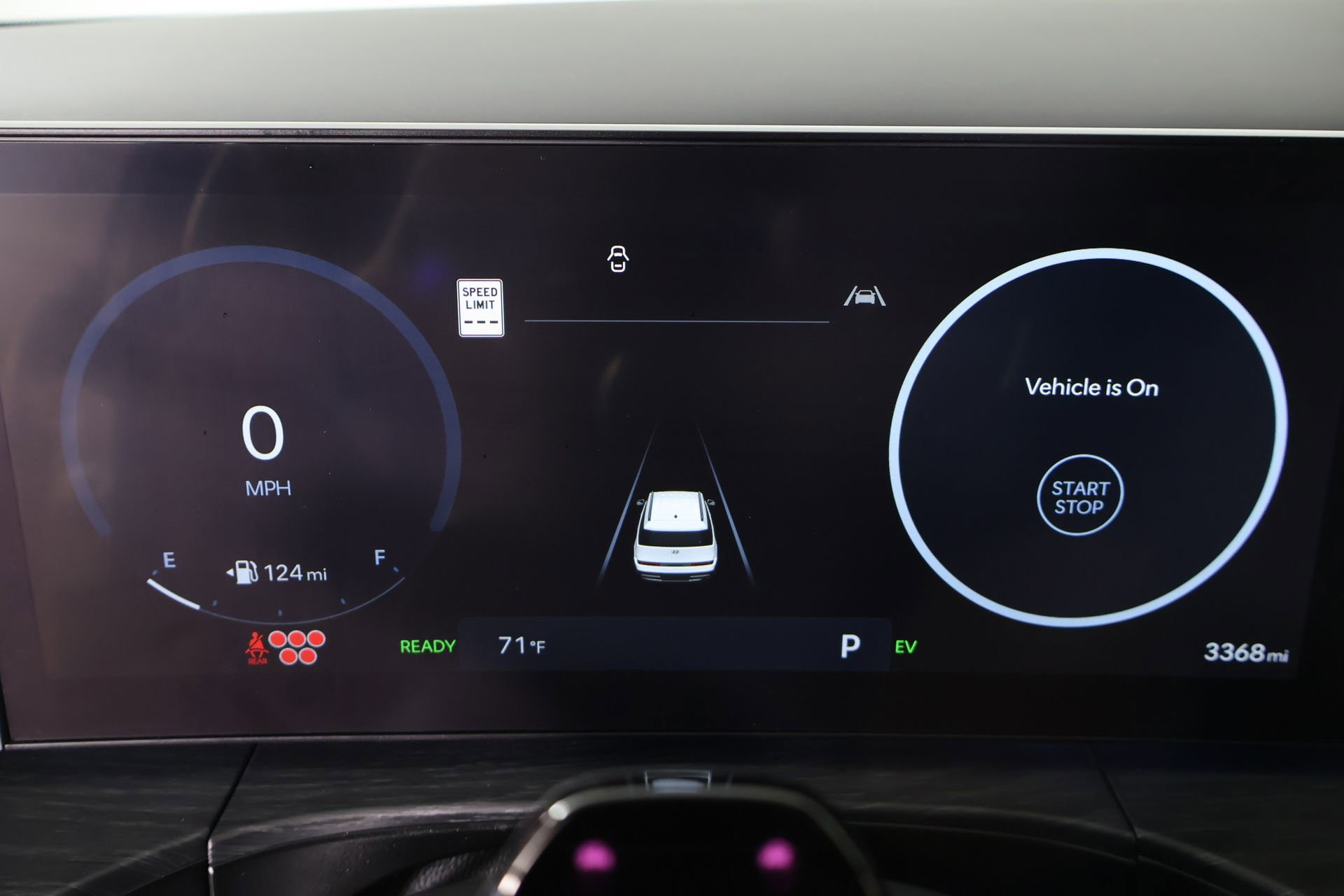 Certified 2025 Hyundai Santa Fe Limited image 4