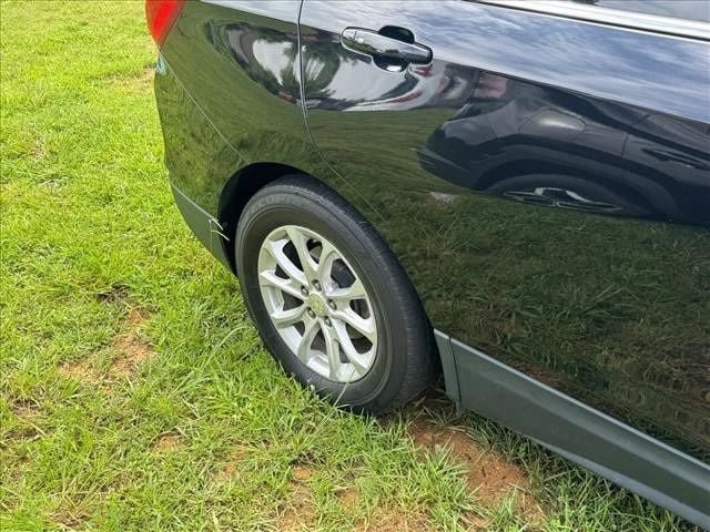 Used 2019 Chevrolet Equinox LT w/ Driver Convenience Package AWD/4WD image 12