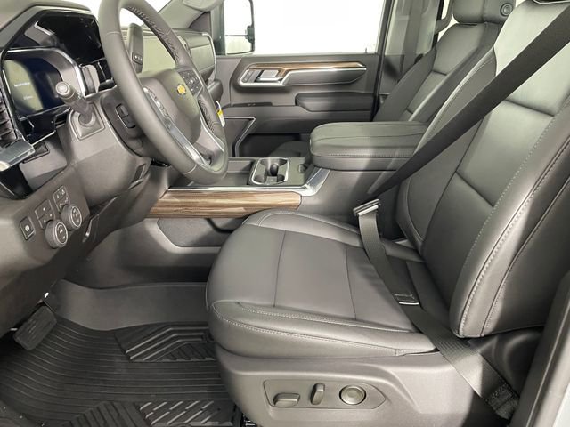 New 2026 Chevrolet Silverado 3500 LT w/ All Star Edition image 2