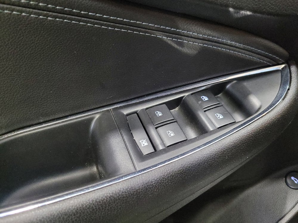 Used 2019 Chevrolet Cruze Premier w/ Driver Confidence II Package FWD image 27
