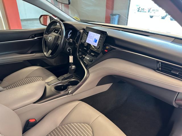 Used 2021 Toyota Camry SE FWD image 17