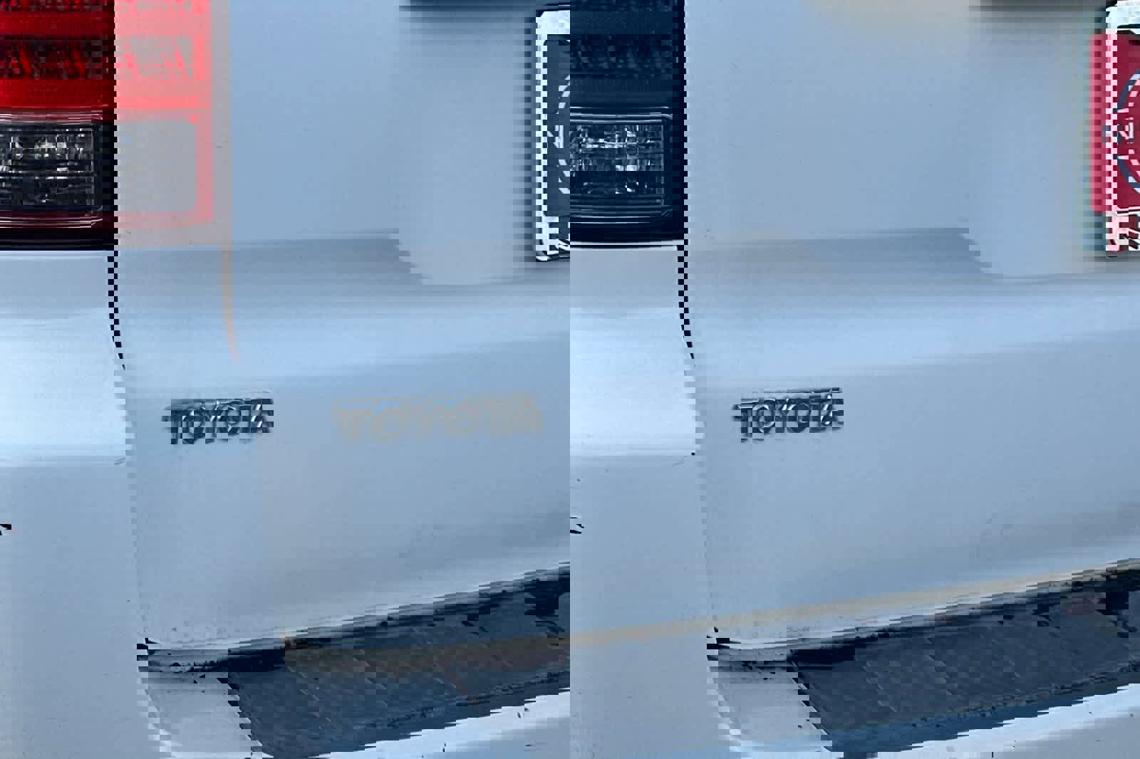 Used 2006 Toyota 4Runner SR5 image 15