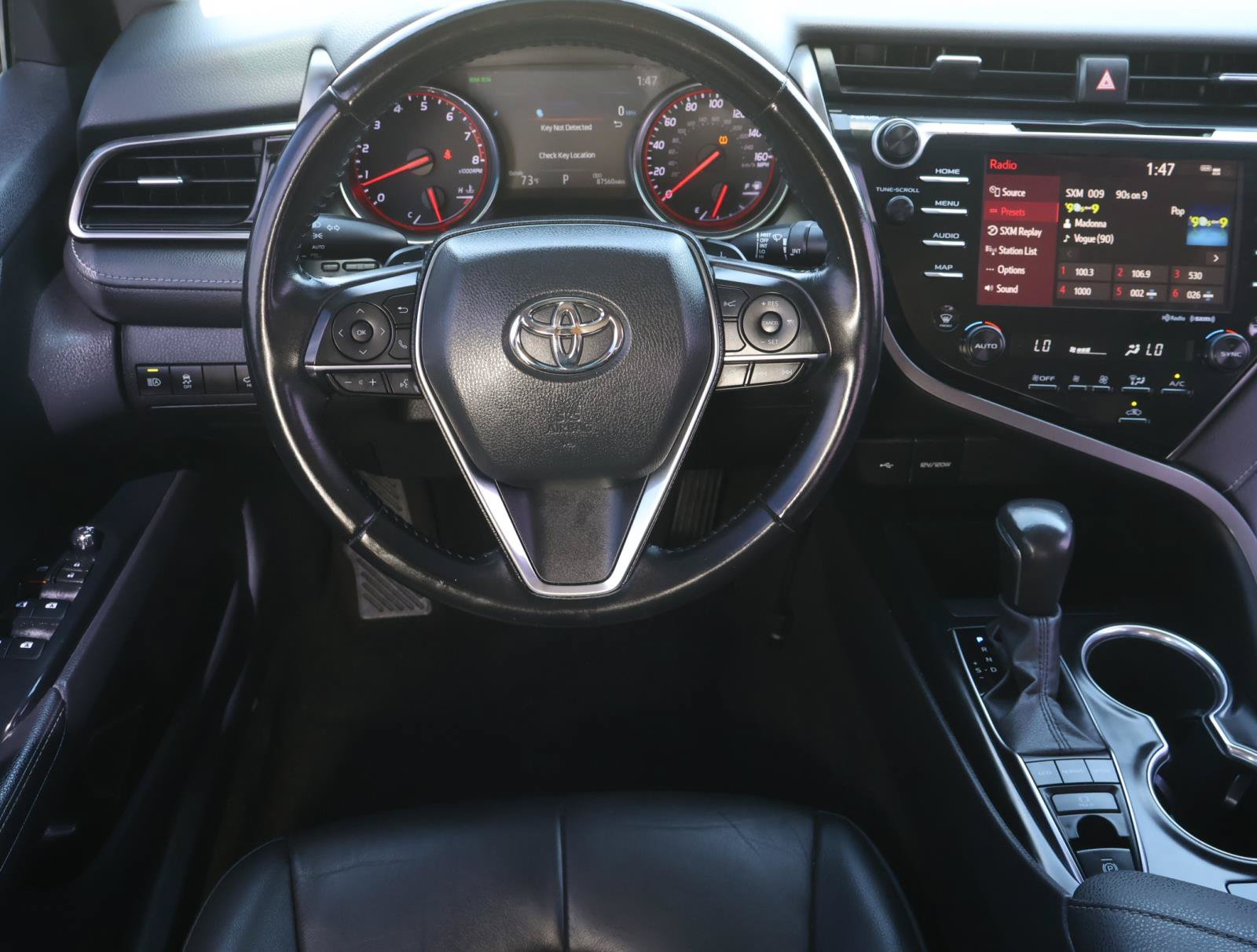 Used 2020 Toyota Camry XSE FWD image 9