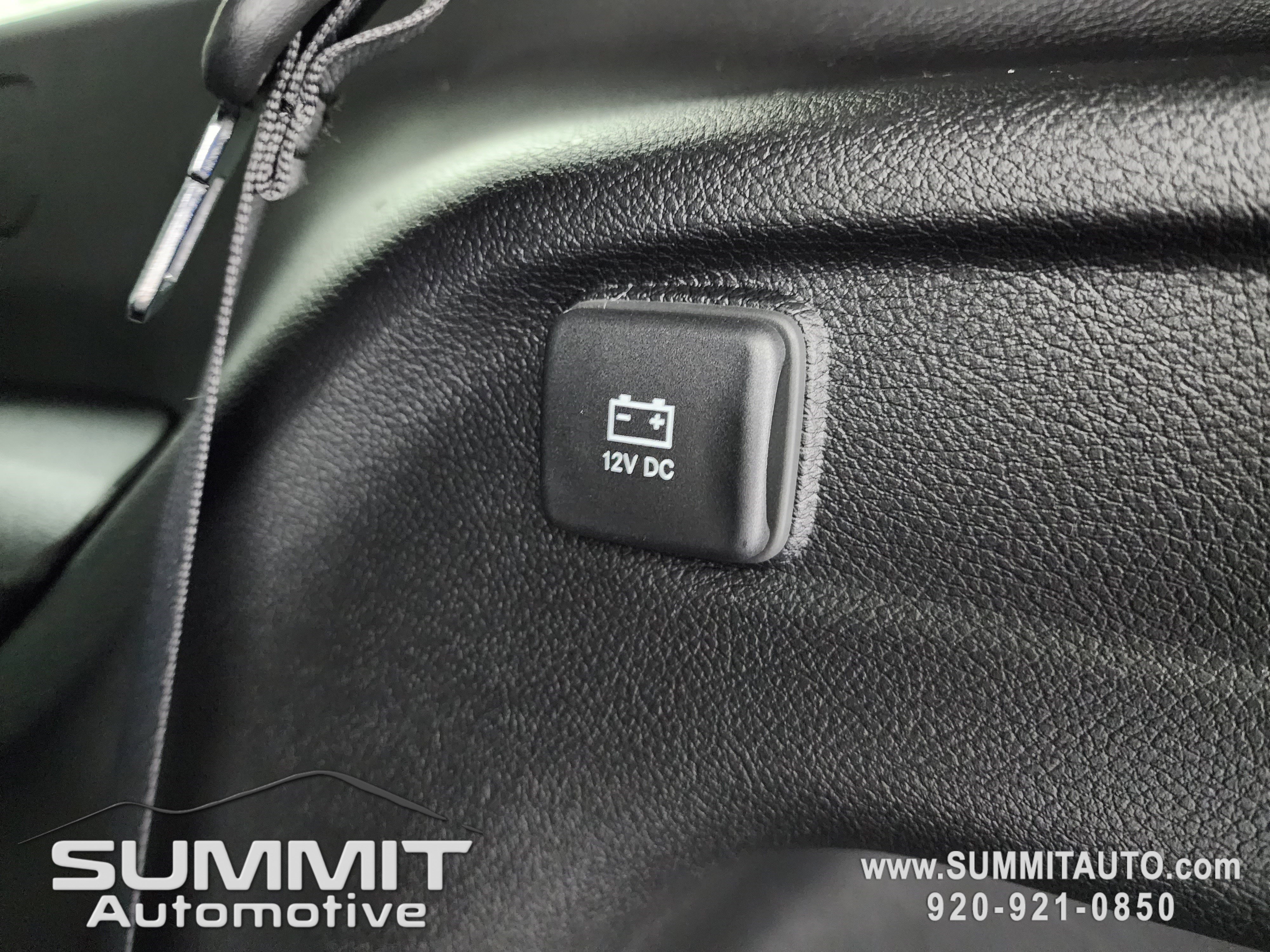 New 2025 Jeep Grand Cherokee L Limited w/ Black Appearance Package image 32