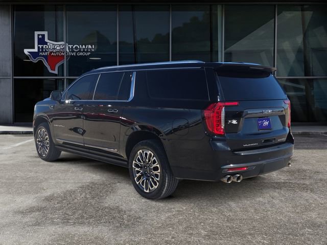 Used 2023 GMC Yukon XL Denali Ultimate image 3