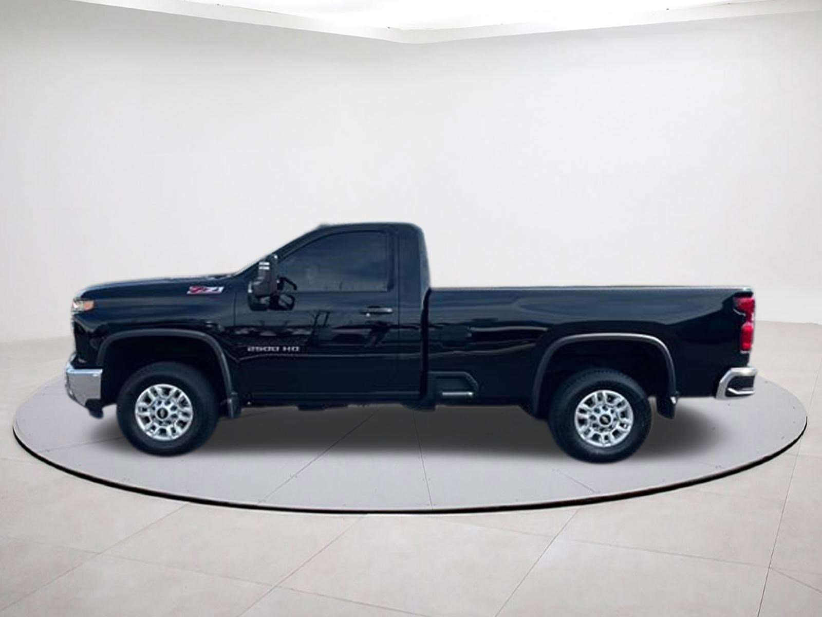 Used 2024 Chevrolet Silverado 2500 W/T w/ WT Convenience Package AWD/4WD image 4