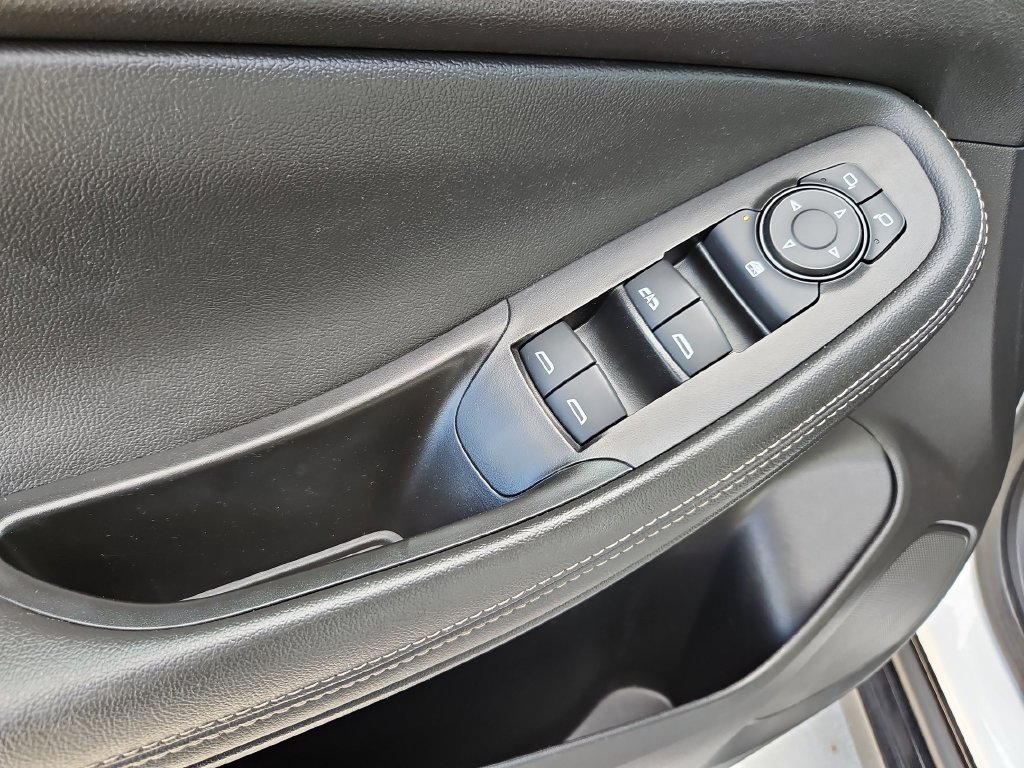 Used 2024 Buick Encore GX Sport Touring AWD/4WD image 12