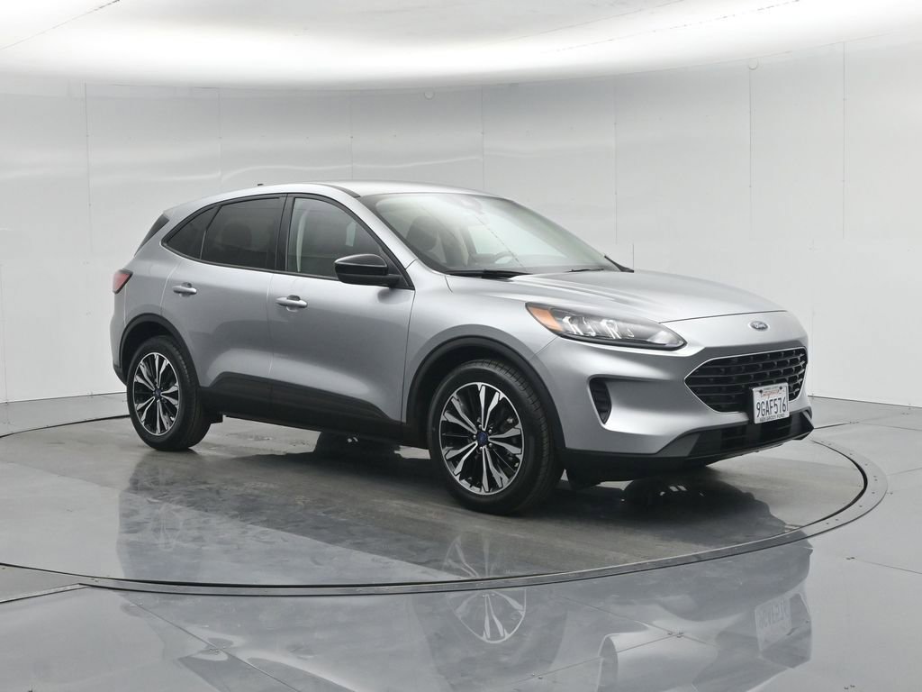 Certified 2022 Ford Escape SE w/ SE Sport Appearance Package image 25