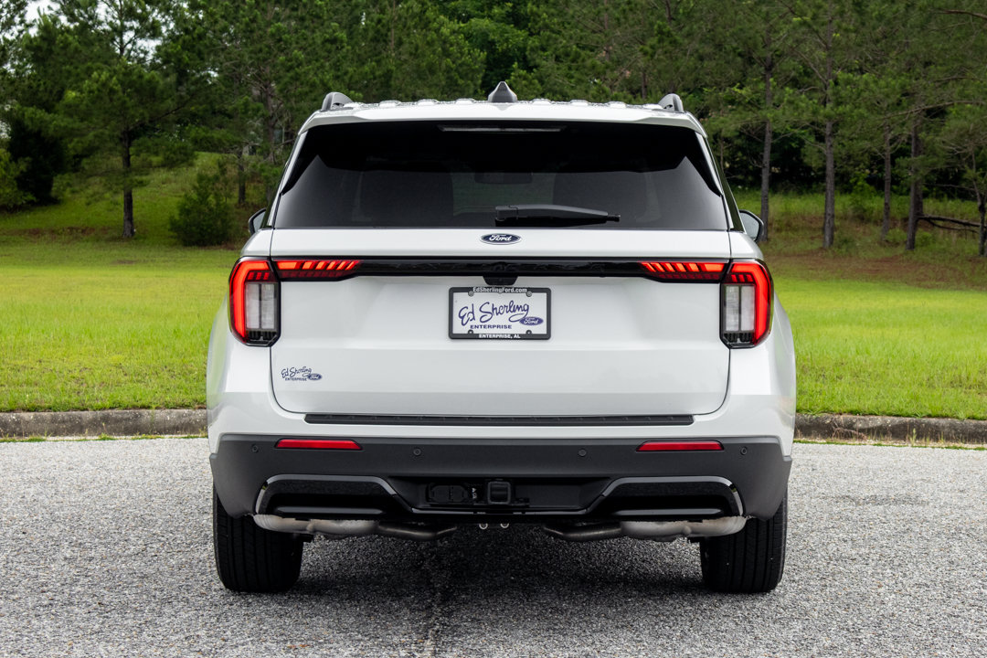 New 2026 Ford Explorer ST-Line w/ Premium Package RWD image 5