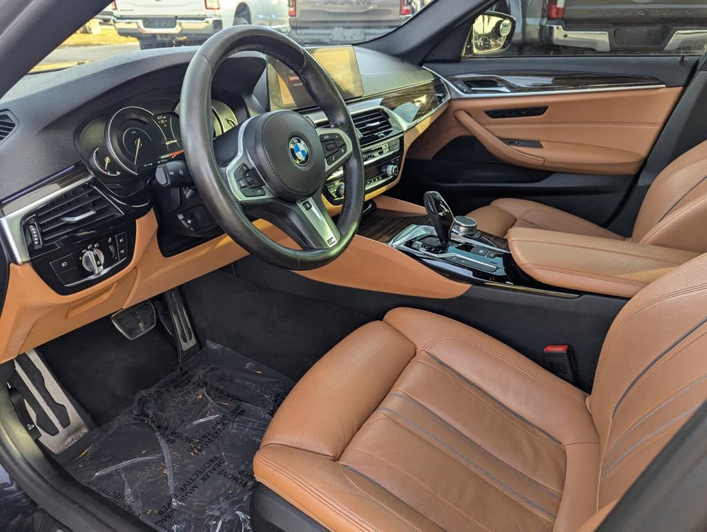 Used 2018 BMW 530e w/ M Sport Package 2 image 23