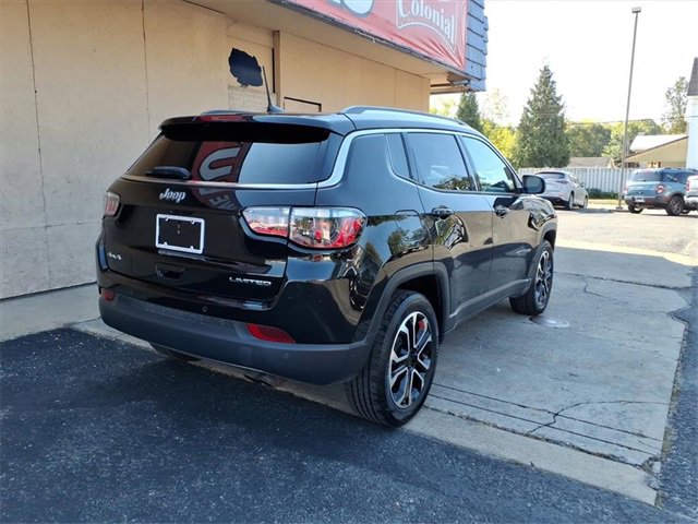 Used 2022 Jeep Compass Limited image 3