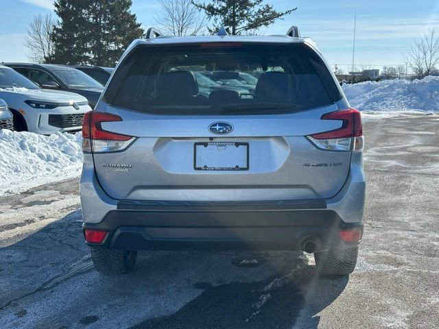 Used 2021 Subaru Forester Limited w/ Popular Package #3 image 6