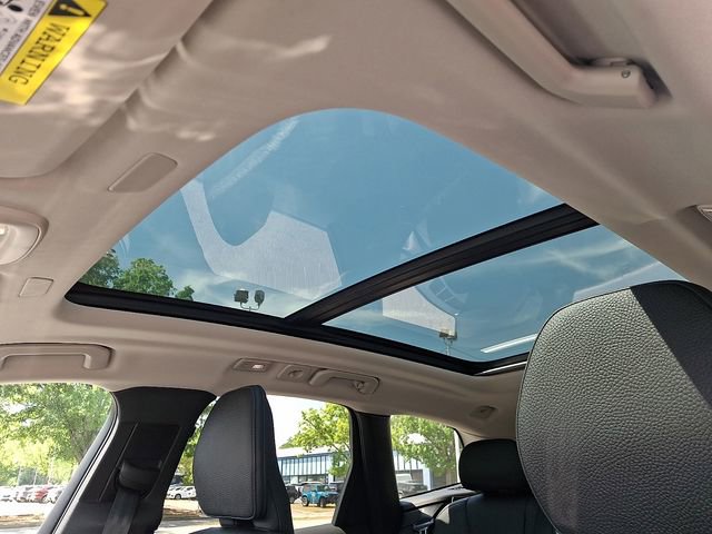 Used 2023 Volvo XC60 B5 Plus image 17