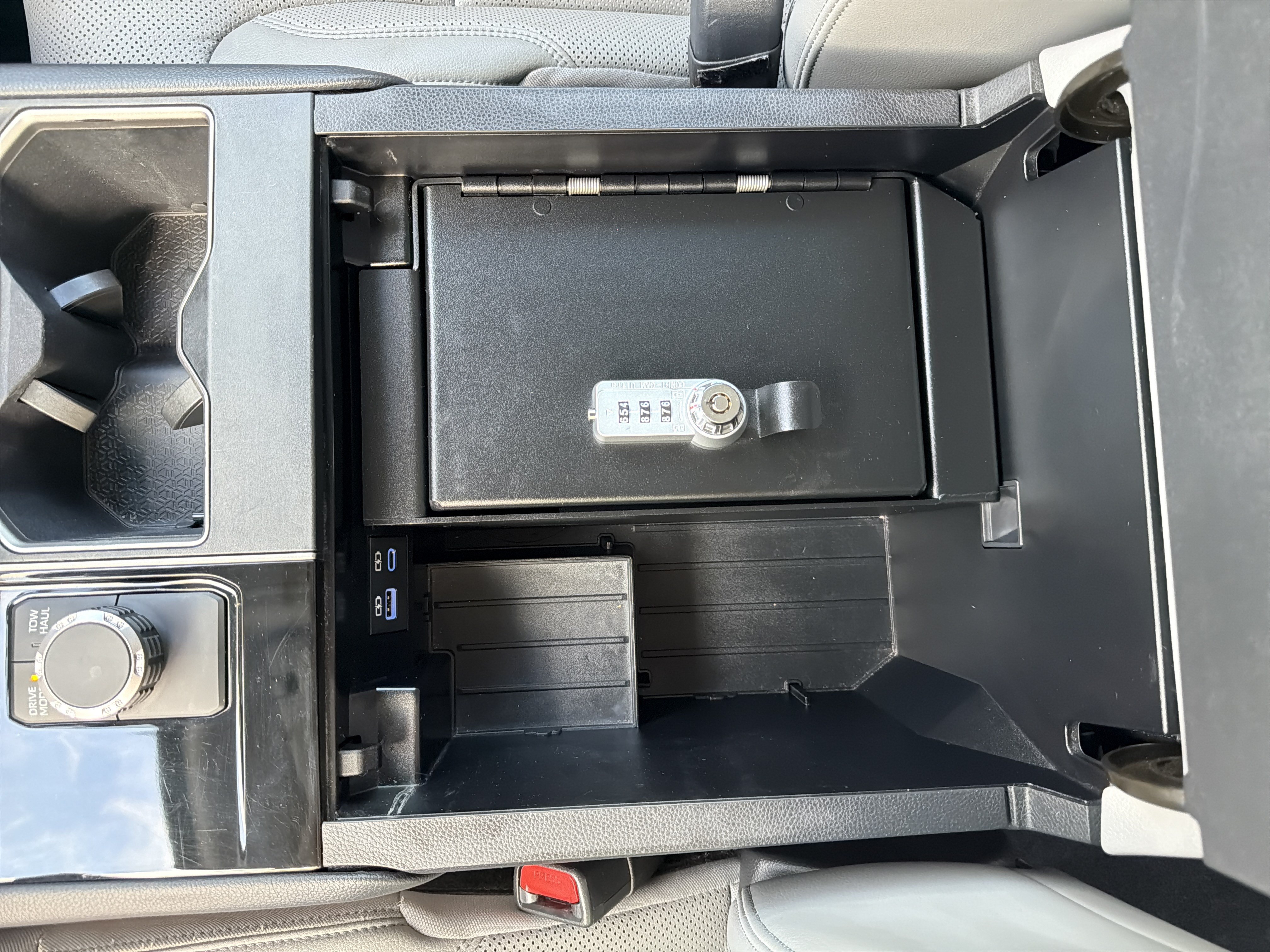 Used 2022 Toyota Tundra Limited RWD image 18