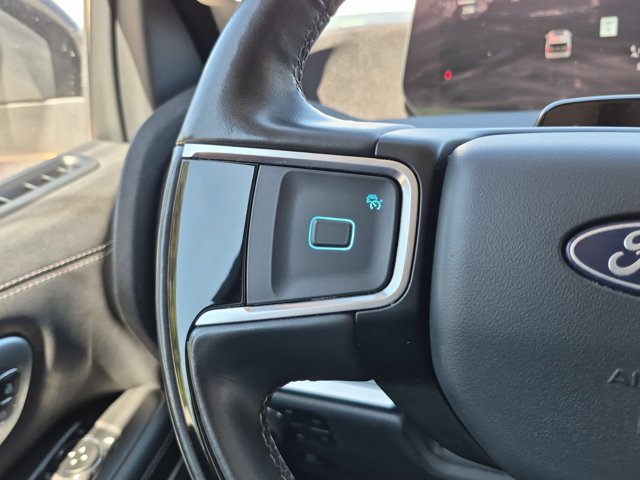 Used 2025 Ford Expedition Max Platinum AWD/4WD image 18