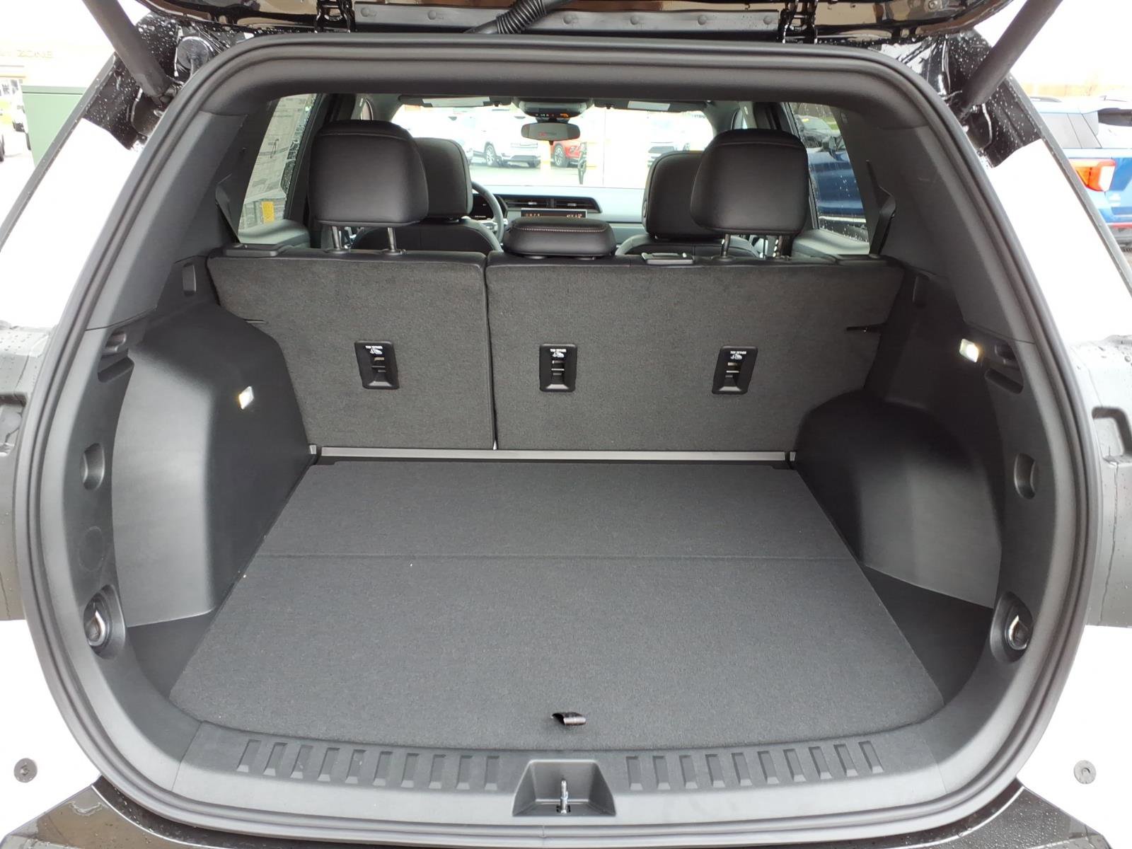 New 2026 GMC Terrain AT4 w/ Convenience Package III image 11