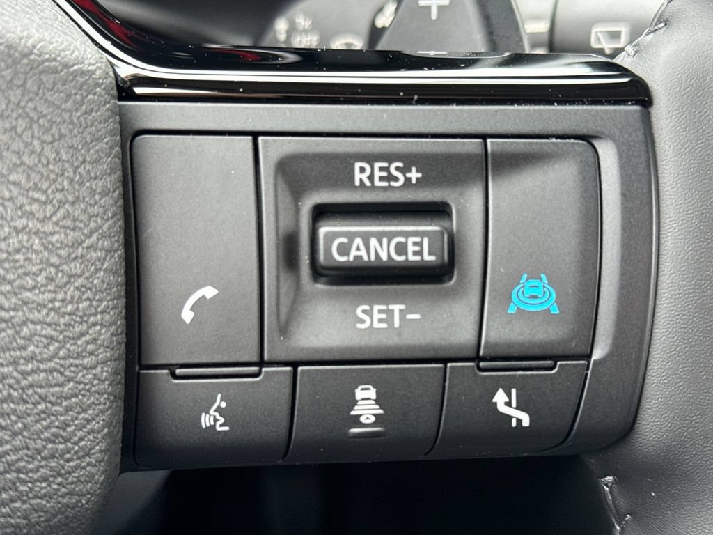 Used 2025 Nissan Rogue SL w/ Tech Package AWD/4WD image 22