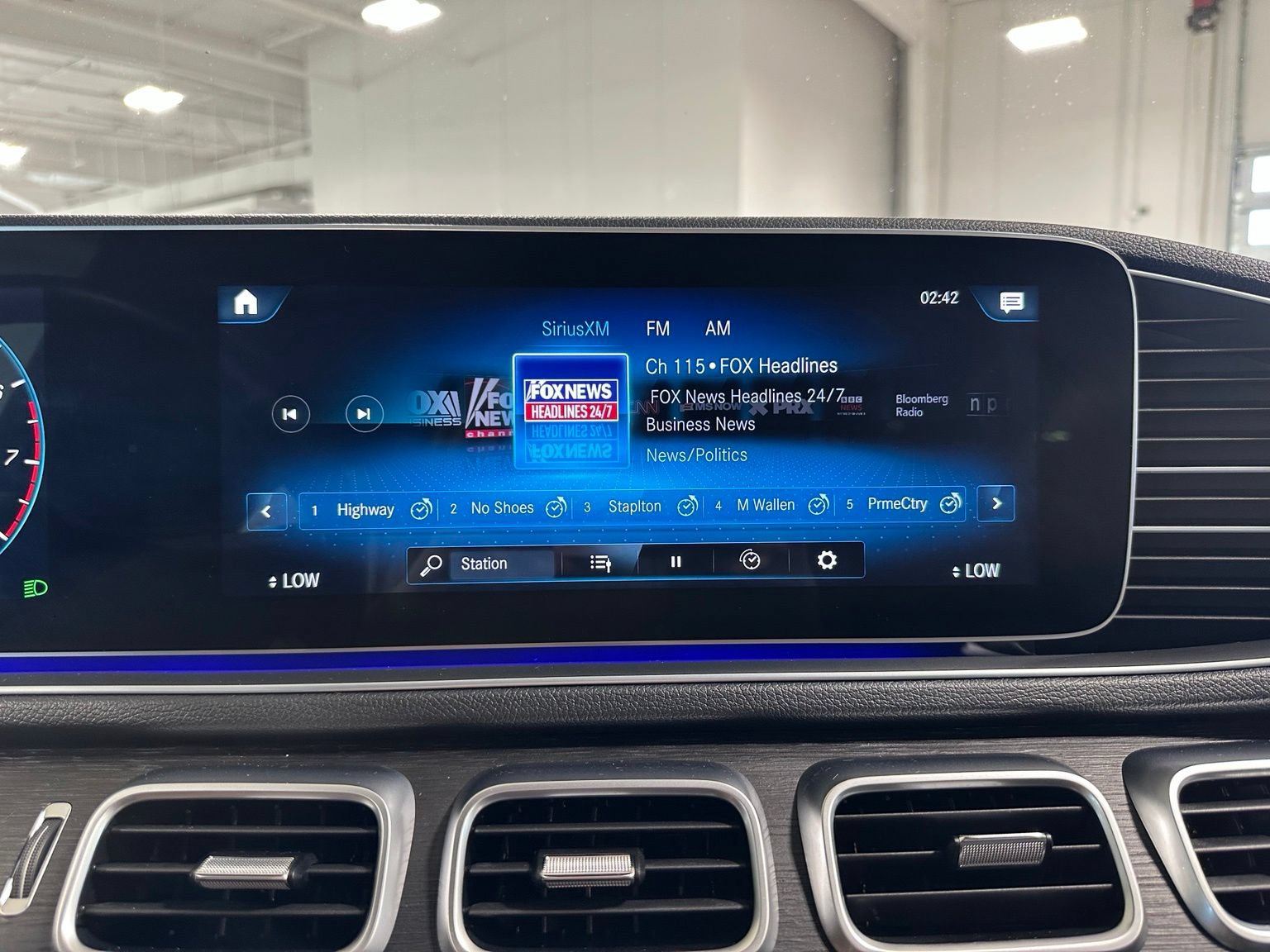 Used 2023 Mercedes-Benz GLE 350 image 25