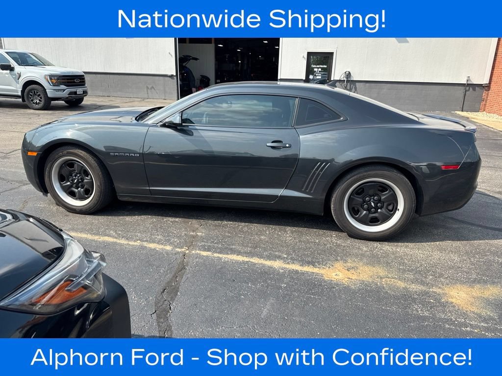 Used 2012 Chevrolet Camaro LS RWD image 4