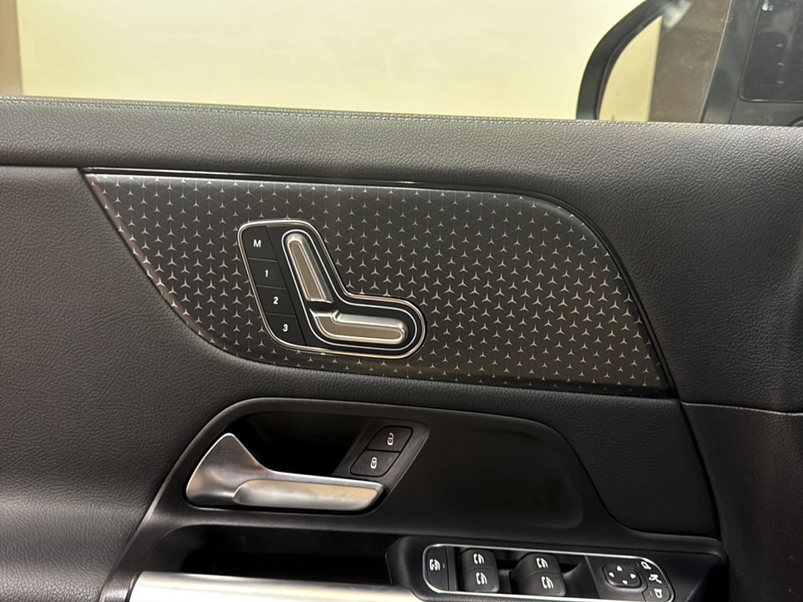 Certified 2025 Mercedes-Benz GLA 250 image 12