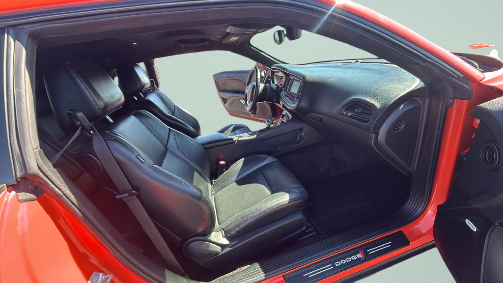 Used 2017 Dodge Challenger SXT Plus RWD image 8