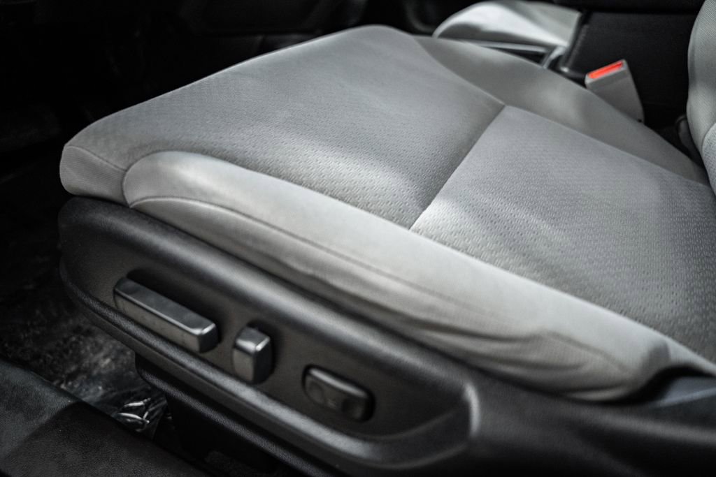 Used 2015 Honda CR-V EX image 33