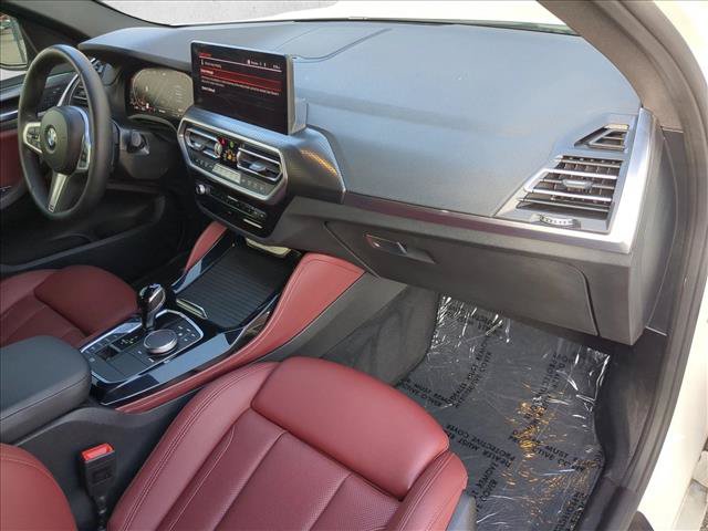 Used 2024 BMW X4 xDrive30i w/ M Sport Package AWD/4WD image 23
