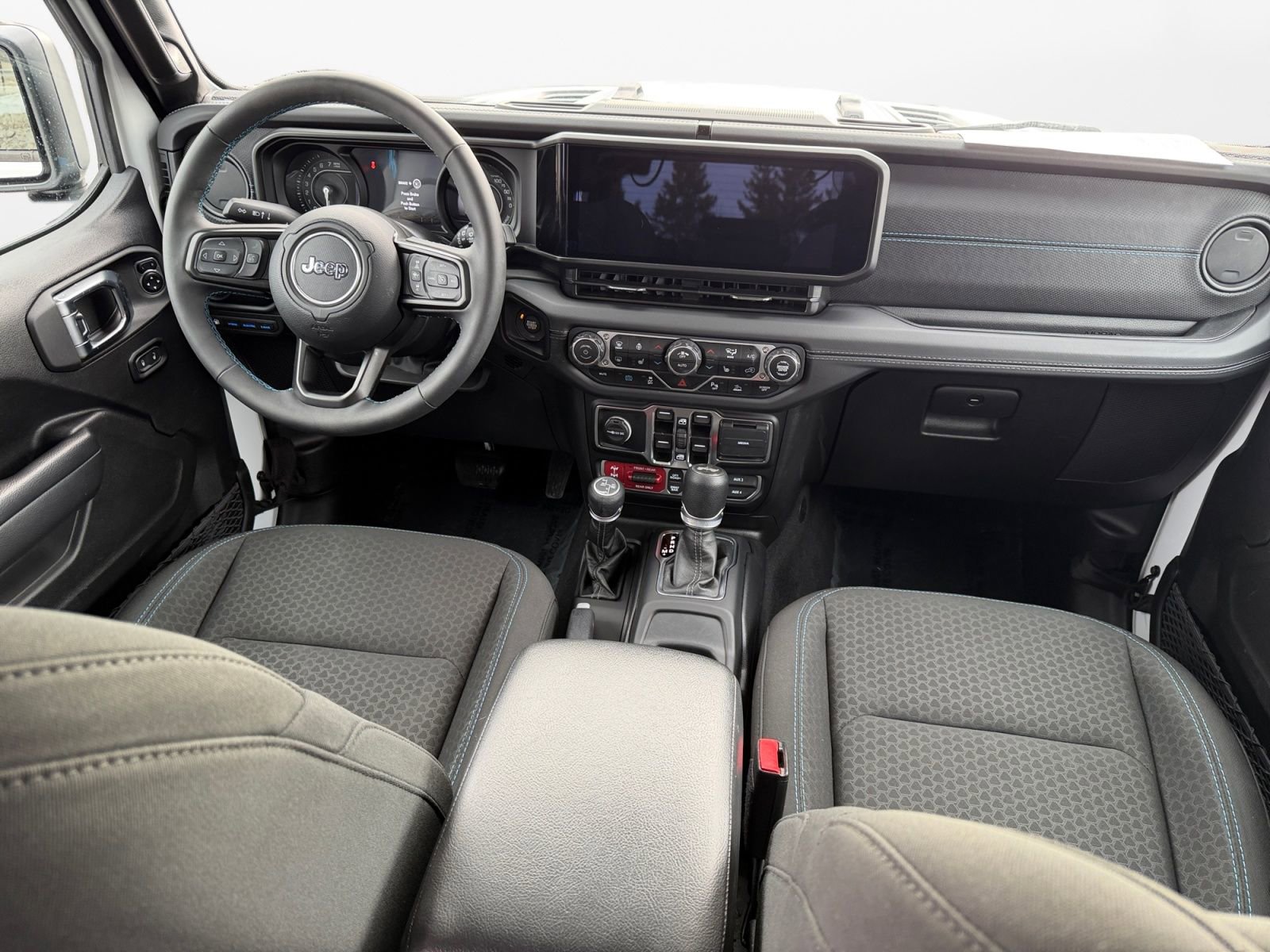 Used 2025 Jeep Wrangler Unlimited Rubicon 4xe w/ Safety Group image 10