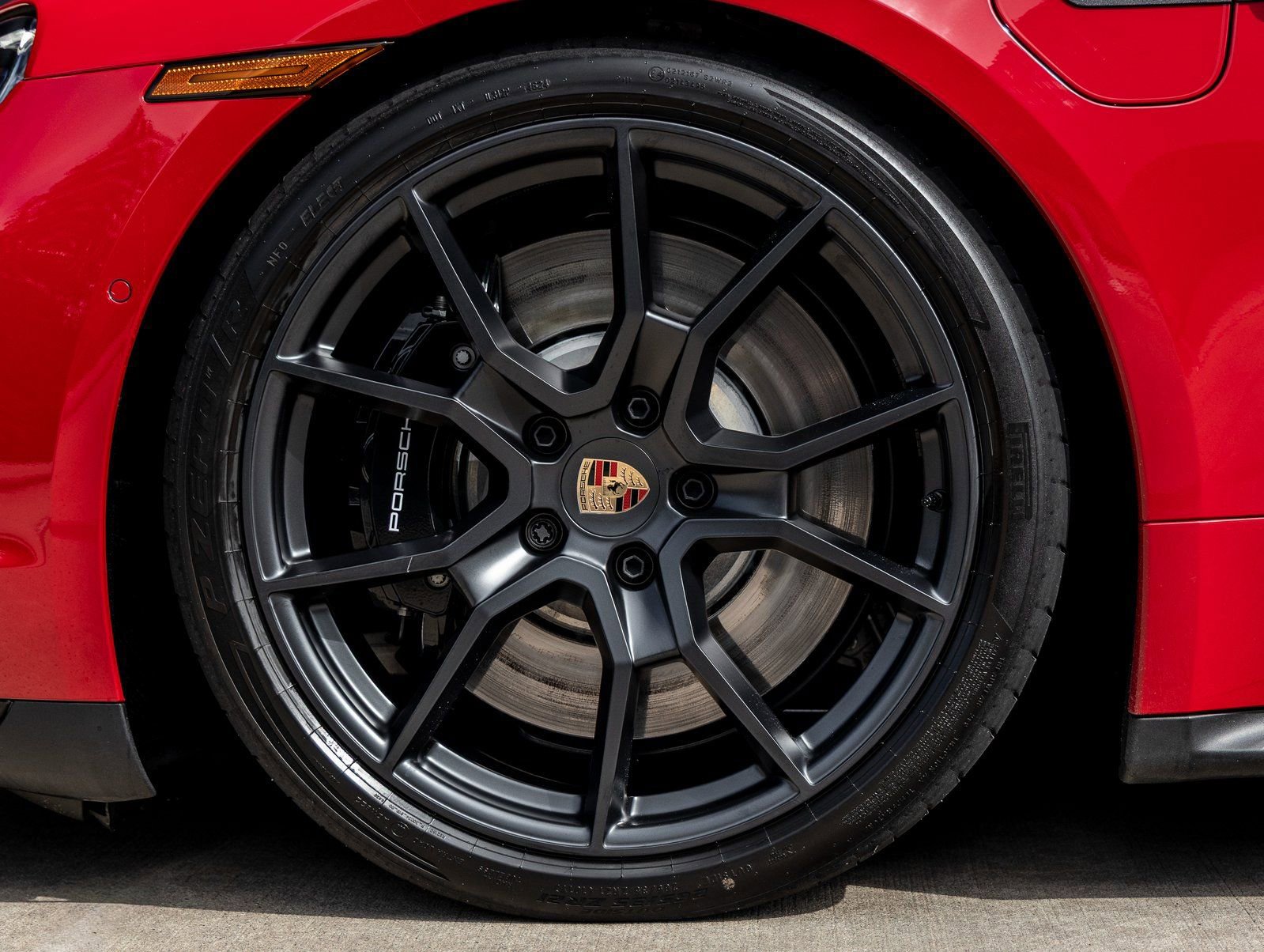 Used 2025 Porsche Taycan GTS image 15