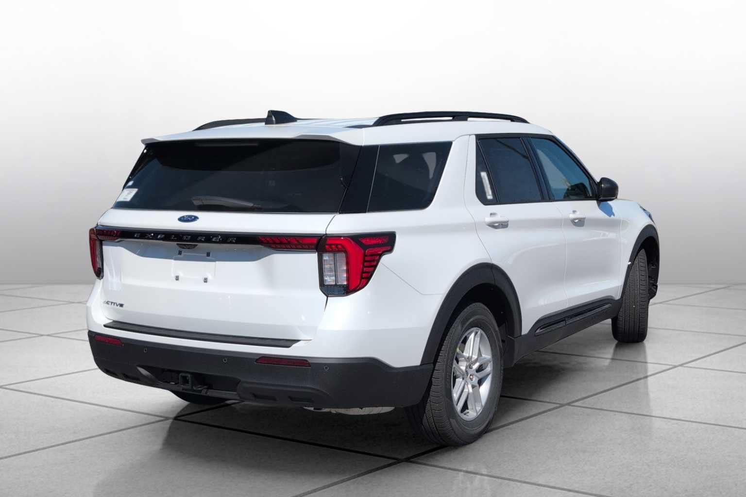New 2026 Ford Explorer Active RWD image 14