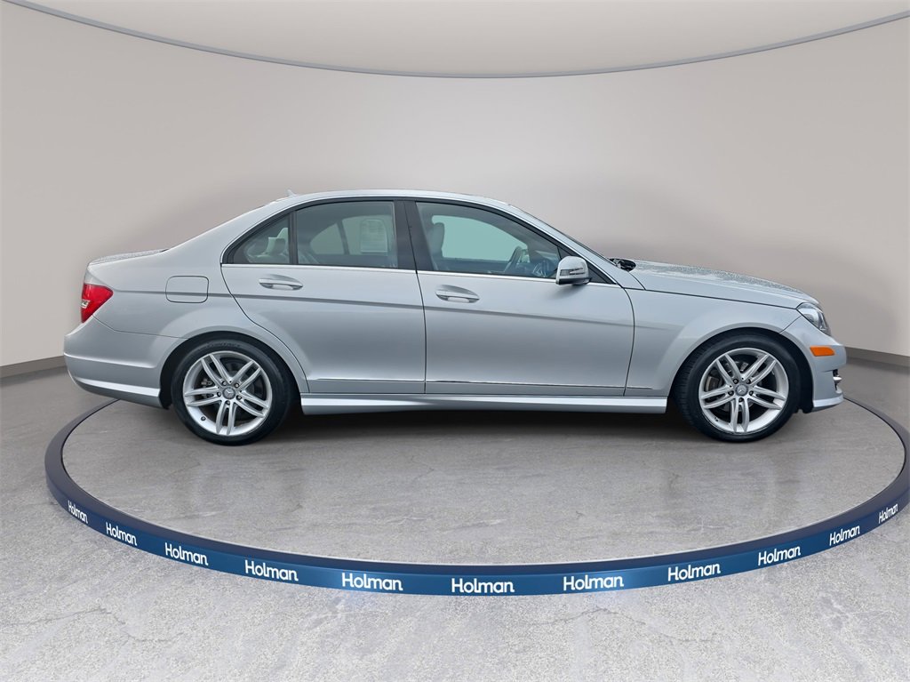 Used 2013 Mercedes-Benz C 250 Sedan image 4