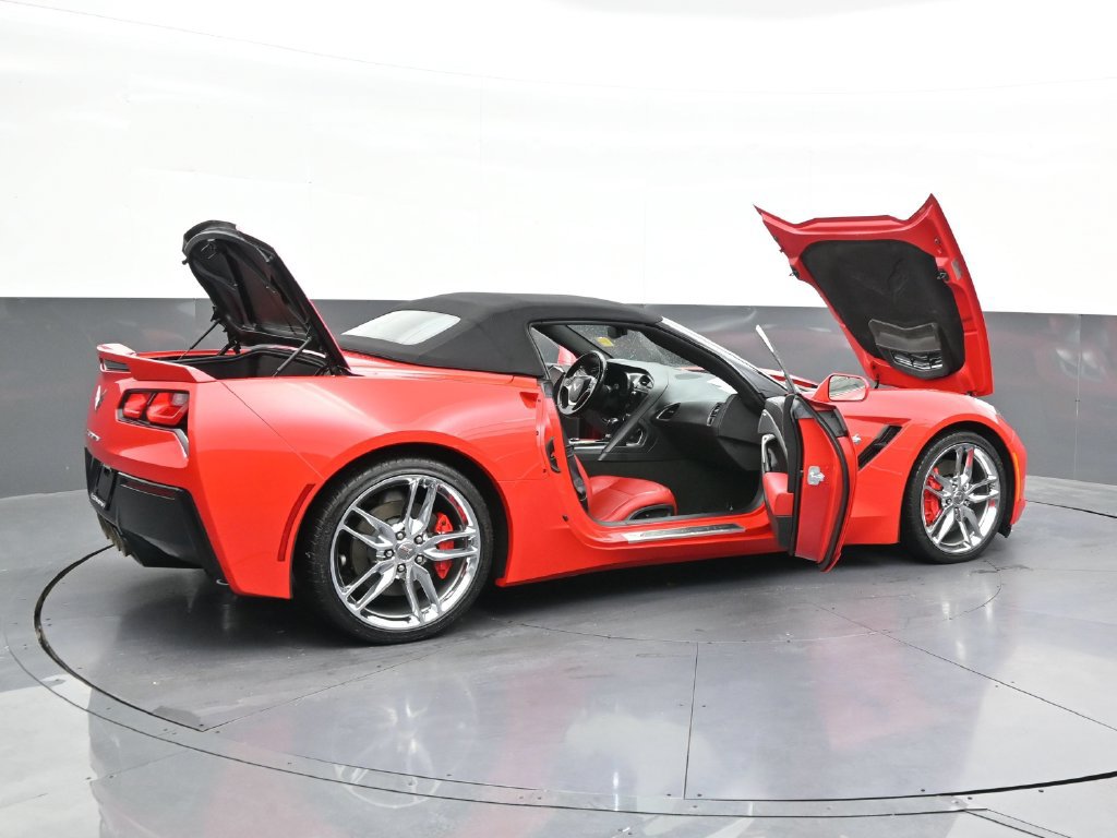 Used 2015 Chevrolet Corvette Stingray Convertible w/ 2LT Preferred Equipment Group RWD image 30