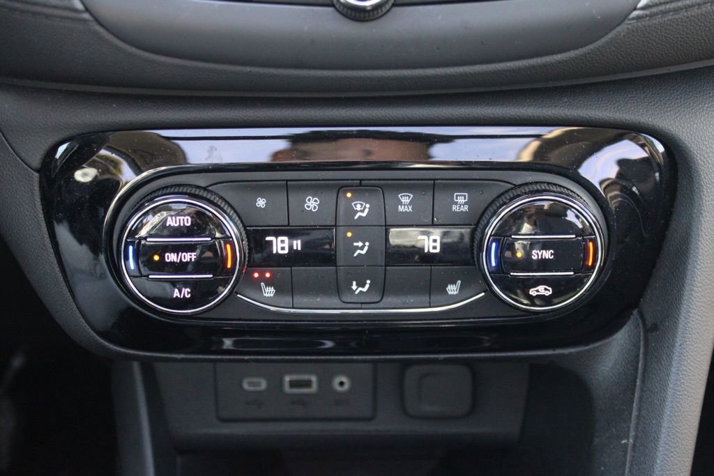 Used 2023 Buick Encore GX Essence w/ Experience Buick Package image 26