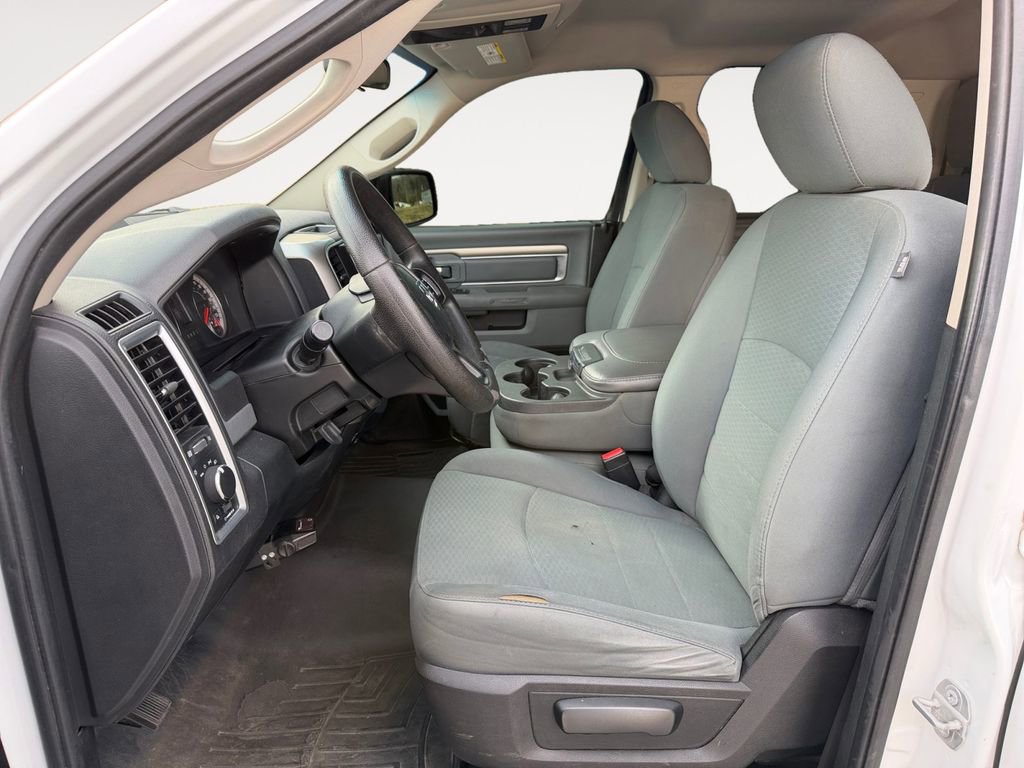 Used 2017 RAM 1500 Classic SLT AWD/4WD image 14