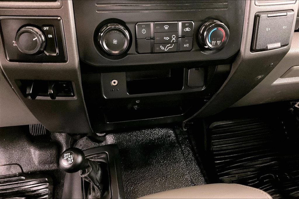 Used 2019 Ford F350 XL AWD/4WD image 13