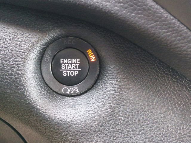 Used 2021 Jeep Cherokee Latitude Plus AWD/4WD image 18