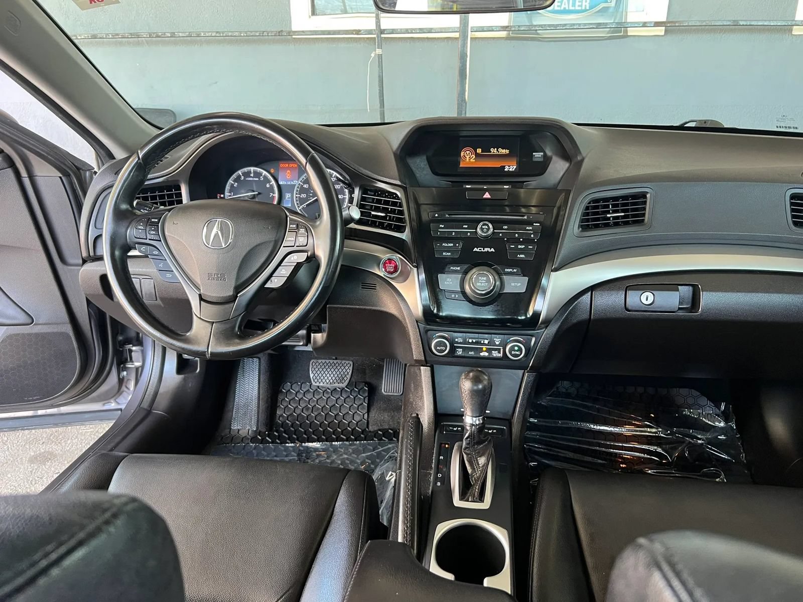 Used 2017 Acura ILX FWD image 13