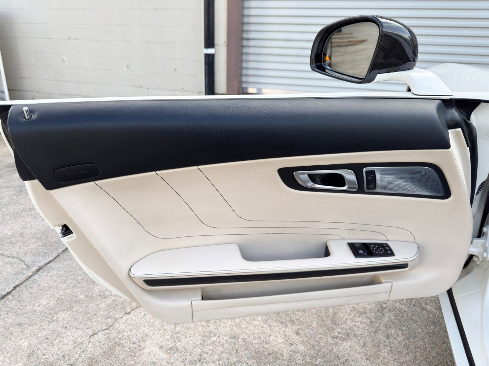 Used 2012 Mercedes-Benz SLS AMG Roadster image 41