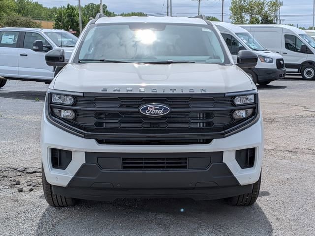 New 2026 Ford Expedition Active RWD image 3