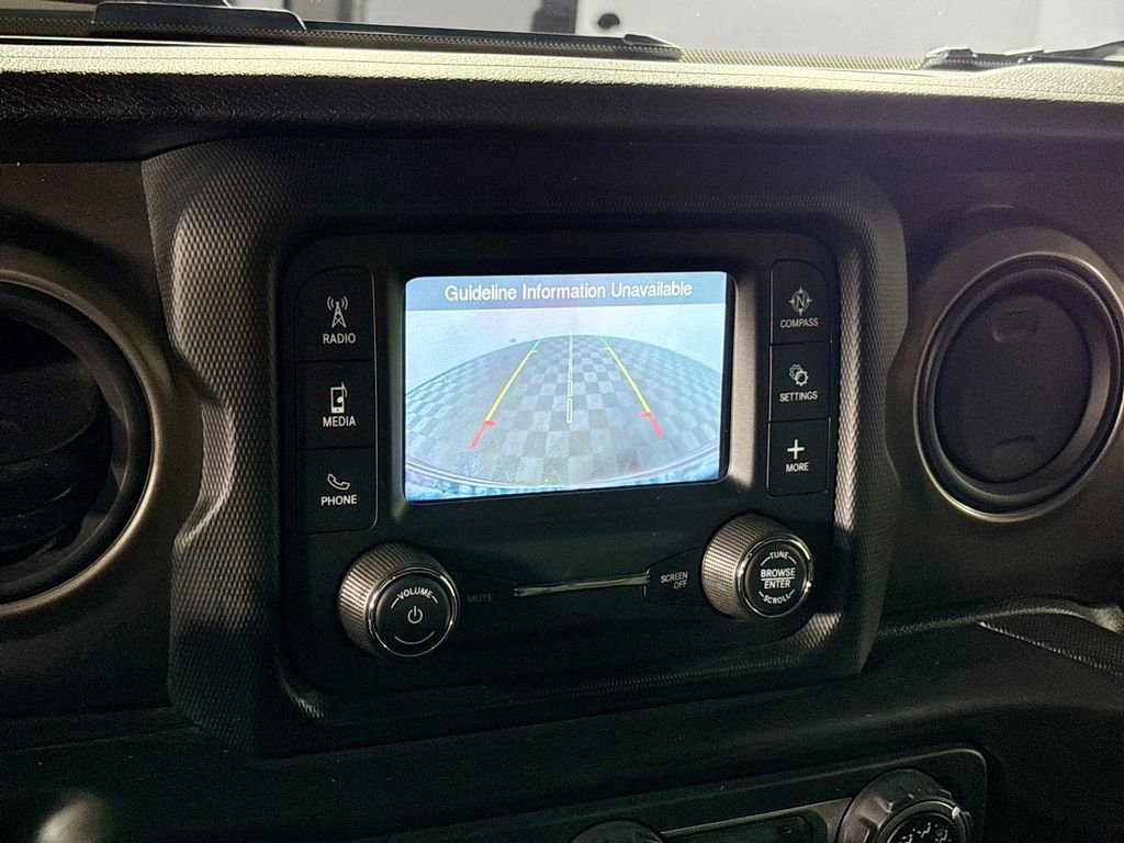 Used 2018 Jeep Wrangler Sport S image 16