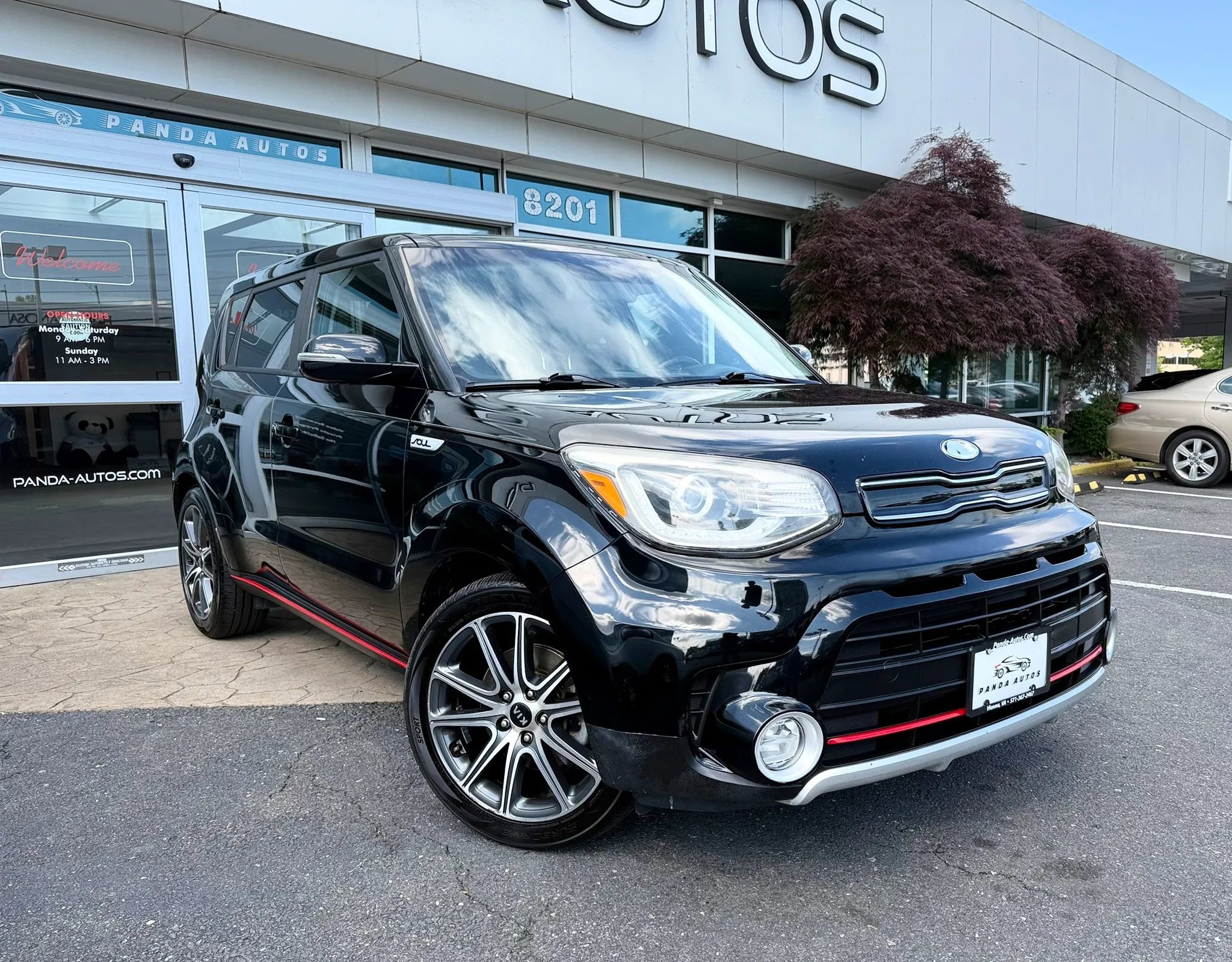 Used 2018 Kia Soul ! w/ Tech Package
