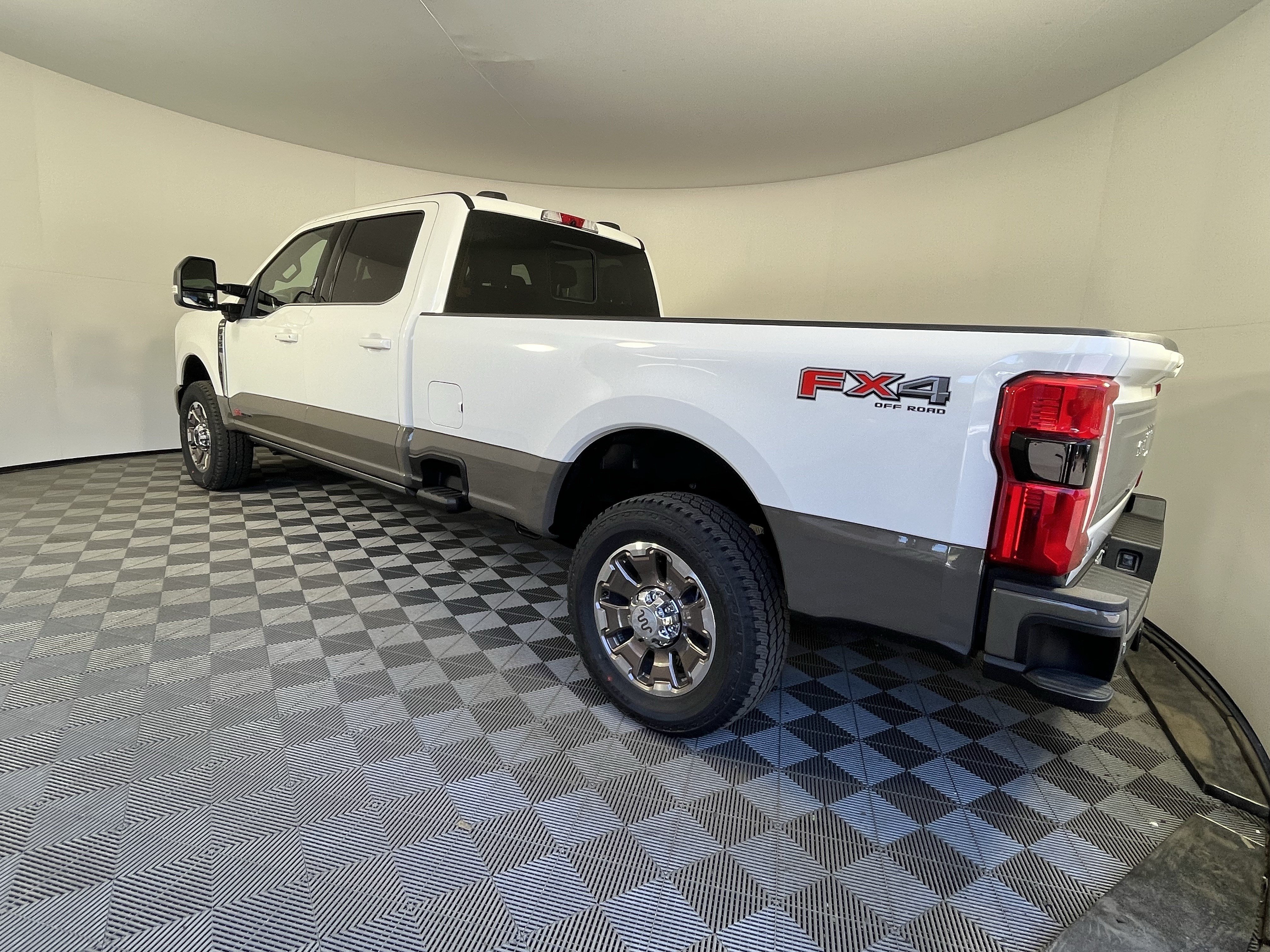 New 2026 Ford F350 King Ranch AWD/4WD image 3